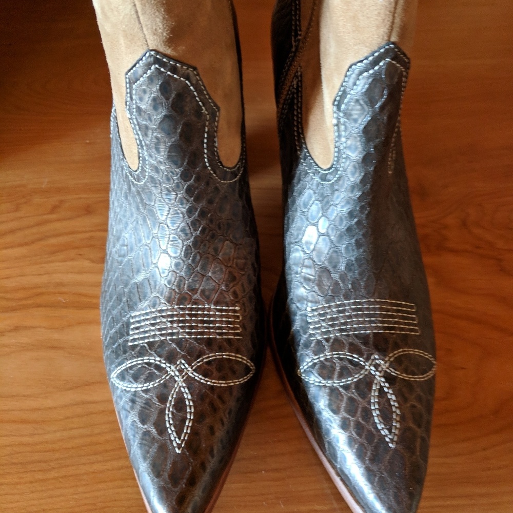 Donald J. Pliner western boots